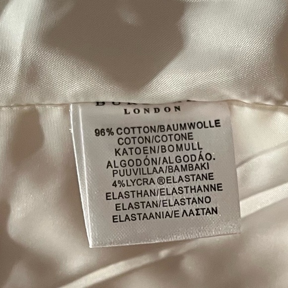 BURBERRY London Trench Coat/Jacket
Size M - Picture 12 of 15